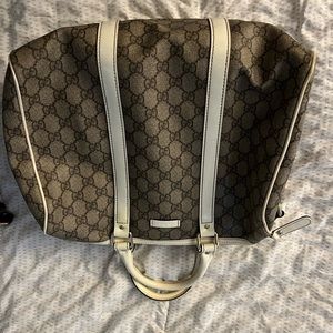Authentic GUCCI Monogram Medium Joy Boston white